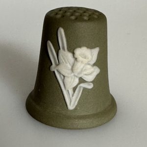 Daffodil Green Jasper Wedgwood Thimble
