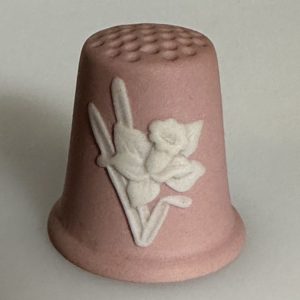 Daffodil Pink Jasper Wedgwood Thimble